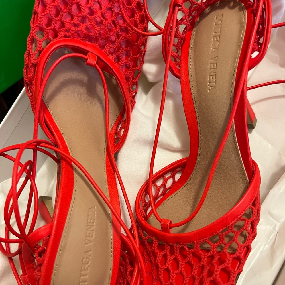 Bottega Veneta NEVER WORN - Picture 4 of 9